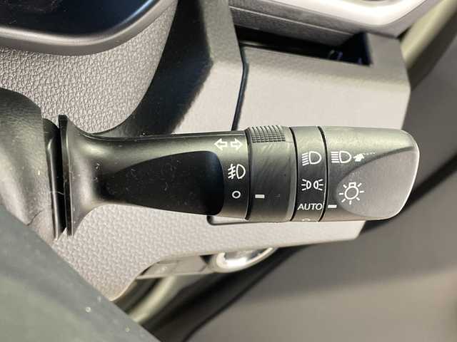 トヨタ ルーミー カスタムG－T 群馬県 2017(平29)年 4.9万km パールホワイトⅢ 純正後席モニター　純正９型ナビ　バックカメラ　ビルトインＥＴＣ　両側電動スライドドア　衝突被害軽減ブレーキ　レーンアシスト　ＬＥＤヘッドランプ　フォグランプ　オートライト　スマートキー　禁煙車