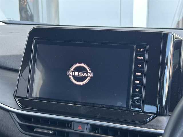 日産 ノート オーテック 静岡県 2022(令4)年 2.3万km 黒 ・純正SDナビ/・フルセグTV/・Bluetooth/・LEDライト/・インテリジェントルームミラー/・ハーフレザーシート/・ETC/・フォグランプ/・アラウンドビューモニター/・革巻きステアリング/・純正16AW