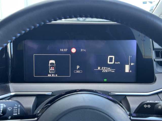 日産 ノート オーテック 静岡県 2022(令4)年 2.3万km 黒 ・純正SDナビ/・フルセグTV/・Bluetooth/・LEDライト/・インテリジェントルームミラー/・ハーフレザーシート/・ETC/・フォグランプ/・アラウンドビューモニター/・革巻きステアリング/・純正16AW