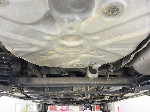 トヨタ プリウス α G 愛知県 2013(平25)年 6.9万km シルバーM 純正7型ナビ【NSZT-W62G】/Bluetooth/CD/DVD/フルセグ/バックカメラ/純正フロアマット/EVMODE/ECOMODE/PWRMODE/ETC/ドアバイザー/ヘッドライトウォッシャー/フォグランプ