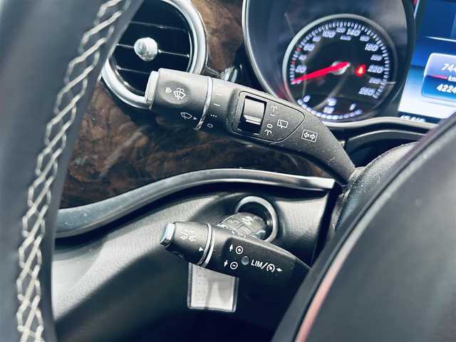 メルセデス・ベンツ Ｖ２６０ ロング 大阪府 2019(平31)年 4.3万km ロッククリスタルホワイト 250台限定車/レーダーセーフティ/黒革/メモリ付きパワーシート/シートヒーター/純正ナビ/TV/360度カメラ/ACC/ブラインドスポット/純正18インチAW/LEDヘッドライト/電動リアゲート/ETC/ドラレコ/レーダー探知機