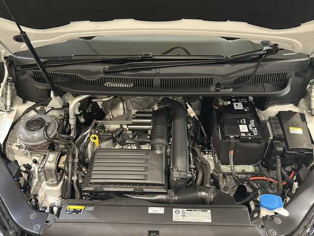 フォルクスワーゲン ゴルフ トゥーラン TSI Rライン 新潟県 2019(令1)年 3.1万km ピュアホワイト 純正ディスプレイオーディオ＋ナビ（TV/DVD/BT)/Apple Car Play/バックカメラ/プロアクティブ・オキュパンド・プロテクション/パークアシスト/パークディスタンスコントロール/アダプティクルーズコントロール/衝突軽減システム/プリクラッシュブレーキシステム/レーンキープアシスト/レーンチェンジアシストシステム/クリアランスソナー/AFS/オートライト/LEDヘッドライト/電動テールゲート/純正アルミ/スタッドレスタイヤ付/ドライブレコーダー前後/ドアバイザー/2.0ETC