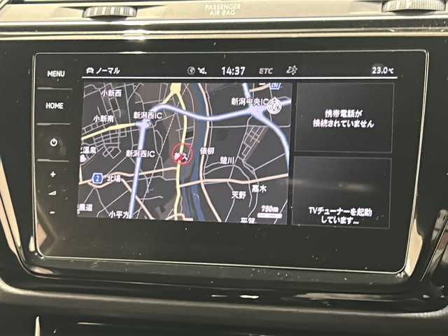 フォルクスワーゲン ゴルフ トゥーラン TSI Rライン 新潟県 2019(令1)年 3.1万km ピュアホワイト 純正ディスプレイオーディオ＋ナビ（TV/DVD/BT)/Apple Car Play/バックカメラ/プロアクティブ・オキュパンド・プロテクション/パークアシスト/パークディスタンスコントロール/アダプティクルーズコントロール/衝突軽減システム/プリクラッシュブレーキシステム/レーンキープアシスト/レーンチェンジアシストシステム/クリアランスソナー/AFS/オートライト/LEDヘッドライト/電動テールゲート/純正アルミ/スタッドレスタイヤ付/ドライブレコーダー前後/ドアバイザー/2.0ETC