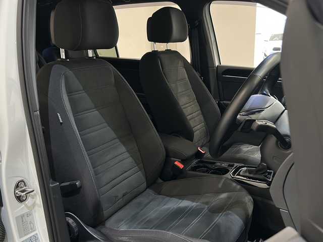 フォルクスワーゲン ゴルフ トゥーラン TSI Rライン 新潟県 2019(令1)年 3.1万km ピュアホワイト 純正ディスプレイオーディオ＋ナビ（TV/DVD/BT)/Apple Car Play/バックカメラ/プロアクティブ・オキュパンド・プロテクション/パークアシスト/パークディスタンスコントロール/アダプティクルーズコントロール/衝突軽減システム/プリクラッシュブレーキシステム/レーンキープアシスト/レーンチェンジアシストシステム/クリアランスソナー/AFS/オートライト/LEDヘッドライト/電動テールゲート/純正アルミ/スタッドレスタイヤ付/ドライブレコーダー前後/ドアバイザー/2.0ETC