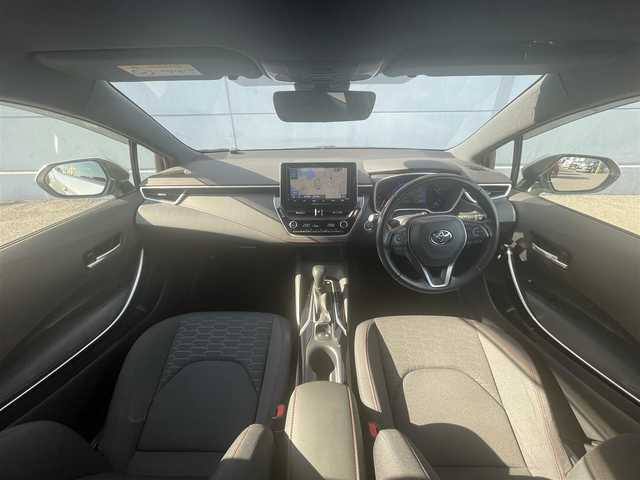 トヨタ カローラ スポーツ ハイブリッドG Z 千葉県 2018(平30)年 2.7万km シルバーM トヨタセーフティセンス/TRDフルエアロ/純正ディーラーOP9インチナビ/Bluetooth/フルセグTV/バックカメラ/レーダークルーズコントロール/ステアリングリモコン/オートホールド/オートハイビーム