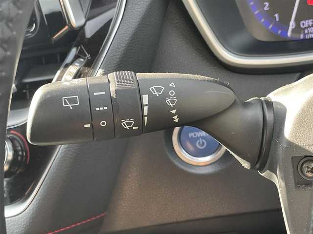 トヨタ カローラ スポーツ ハイブリッドG Z 千葉県 2018(平30)年 2.7万km シルバーM トヨタセーフティセンス/TRDフルエアロ/純正ディーラーOP9インチナビ/Bluetooth/フルセグTV/バックカメラ/レーダークルーズコントロール/ステアリングリモコン/オートホールド/オートハイビーム