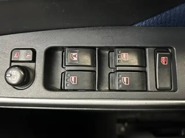 トヨタ タンク カスタムG－T 鹿児島県 2020(令2)年 1.1万km パールホワイトⅢ 禁煙車　/スマートアシストII　/社外ナビ　/・フルセグＴＶ　/・Ｂｌｕｅｔｏｏｔｈ　/・AM/FM/・BT/前方ドラレコ　/両側パワスラ　/クルコン　/電格ミラー　/ステリモ　/純正フロアマット　/フォグライト　/スマートキー　/クルコン　/社外ＥＴＣ