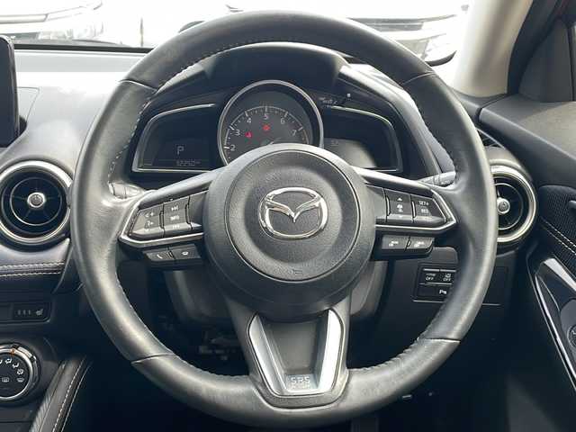 マツダ マツダ２ 15S プロアクティブ Sパッケージ 静岡県 2019(令1)年 3.3万km ソウルレッドクリスタルM 純正ナビ/（CD/DVD/AM/FM/BT）/・フルセグTV/・アラウンドビューモニター/シートヒーター（運転席/助手席）/パワーシート/ステアリングヒーター/コーナーセンサー/レーンキープアシスト/衝突軽減ブレーキ/ヘッドアップディスプレイ/ETC/パドルシフト/純正アルミホイール
