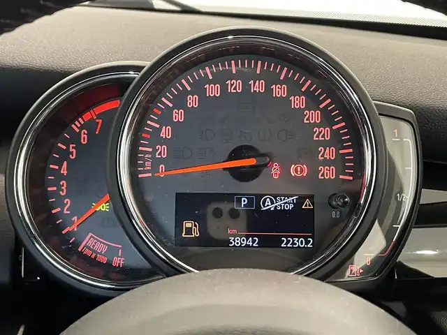 ＭＩＮＩ ミニ クーパー コンバーチブル 熊本県 2019(令1)年 3.9万km 青 ・スマートキー/・プッシュスタート/・電動オープン/・インテリジェントセーフティ/・PDC自動起動/・パーキングアシスト/・前席シートヒーター /・純正HDDナビ/　【Bluetooth・USB・MSV】/・バックカメラ/・ETC/・ドライブレコーダー(前方録画)/・LEDヘッドランプ/・LEDフォグランプ/・UKテール