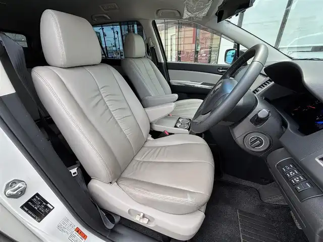 マツダ ＭＰＶ 23S Lパッケージ 宮城県 2013(平25)年 6.7万km クリスタルホワイトパールマイカ 走行距離：66203km/ＢＯＳＥスピーカー/Ｄ＋Ｎ席シートヒーター/純正ナビ/後席モニター（ALPINE）/両側パワースライドドア/パワーバックドア/電動格納サードシート/オットマン/ＥＴＣ/純正フロアマット/Ｄ席パワーシート/純正アルミホイール/エアロ/WAC/バックカメラ/ハーフレザーハンドルカバー/ワンオーナー/AM・FM・BT・TV・DVD・SD・HDMI・IPod