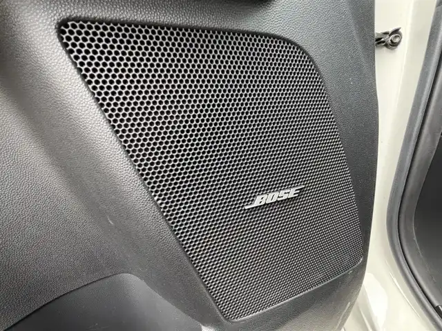 マツダ ＭＰＶ 23S Lパッケージ 宮城県 2013(平25)年 6.7万km クリスタルホワイトパールマイカ 走行距離：66203km/ＢＯＳＥスピーカー/Ｄ＋Ｎ席シートヒーター/純正ナビ/後席モニター（ALPINE）/両側パワースライドドア/パワーバックドア/電動格納サードシート/オットマン/ＥＴＣ/純正フロアマット/Ｄ席パワーシート/純正アルミホイール/エアロ/WAC/バックカメラ/ハーフレザーハンドルカバー/ワンオーナー/AM・FM・BT・TV・DVD・SD・HDMI・IPod