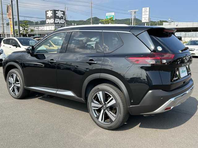 日産 エクストレイル G e－4ORCE 岡山県 2024(令6)年 0.1万km ダイヤモンドブラック 登録時走行距離695km/ワンオーナー/車検2027/4月/純正12.3インチナビ/フルセグTV(AM.FM.TV.BT)/全方位カメラ/ブラインドスポットモニター/ETC2.0/プロパイロット/プロパイロットパーキング/e-Pedal step/車線逸脱警報/スマートルームミラー/シートヒーター/クリアランスソナー/衝突軽減ブレーキ/ダウンヒルアシストコントロール/パワーバックドア/オートマチックハイビーム/アイドリングストップ/19インチ純正AW/純正フロアマット