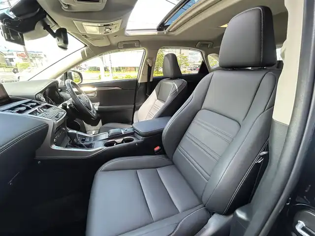 レクサス ＮＸ 300h Iパッケージ 福島県 2019(令1)年 3.2万km グラファイトブラックガラスフレーク サンルーフ/プリクラッシュセーフティ/レーダークルーズコントロール/レーントレーシングアシスト/レーンディパーチャーアラート/発進遅れ告知機能/ブラインドスポットモニター/純正ナビゲーション/【CD/SD/USB/AUX/BT/TV】/バックカメラ/ドライブレコーダー/ビルトインETC2.0/パワーバックドア/前席パワーシート/運転席シートメモリー/前席シートヒーター/ステアリングヒーター/ステアリングリモコン/パドルシフト/LEDオートライト/LEDフォグランプ/純正フロアマット/純正ドアバイザー