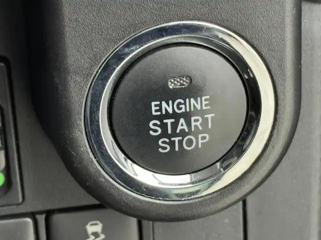 トヨタ ルーミー カスタムG S 福岡県 2017(平29)年 9.1万km ブラックマイカメタリック 純正ナビ（フルセグＴＶ）　/バックカメラ　/クルーズコントロール　/コーナーセンサー　/衝突被害軽減ブレーキ　/アイドリングストップ　/両側電動スライドドア　/シートヒーター　/純正１４インチＡＷ　/ＬＥＤヘッドライト
