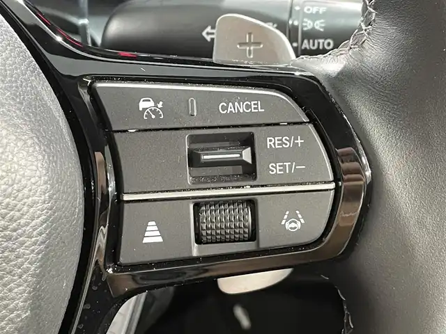 ホンダ ＺＲ－Ｖ ハイブリッド e:HEV Z 愛知県 2023(令5)年 2.2万km ライトブルーⅡ 純正9インチナビ/（Bluetooth/AM/FM/フルセグTV/スマートフォン連携）/BOSEサウンド/ホンダセンシング/　-衝突軽減ブレーキ/　-誤発進抑制機能/　-車線維持支援システム/　-標識認識機能/アラウンドビューモニター/レーダークルーズコントロール/ビルトインETC2.0/シートヒーター/コーナーセンサー/電動リアゲート/LEDヘッドライト/ドライブレコーダー/ワイヤレス充電/スマートキー/純正18インチAW