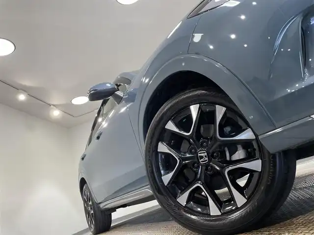 ホンダ ＺＲ－Ｖ ハイブリッド e:HEV Z 愛知県 2023(令5)年 2.2万km ライトブルーⅡ 純正9インチナビ/（Bluetooth/AM/FM/フルセグTV/スマートフォン連携）/BOSEサウンド/ホンダセンシング/　-衝突軽減ブレーキ/　-誤発進抑制機能/　-車線維持支援システム/　-標識認識機能/アラウンドビューモニター/レーダークルーズコントロール/ビルトインETC2.0/シートヒーター/コーナーセンサー/電動リアゲート/LEDヘッドライト/ドライブレコーダー/ワイヤレス充電/スマートキー/純正18インチAW