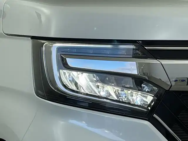 ホンダ Ｎ ＢＯＸ カスタム G L ターボ ホンダセンシング 新潟県 2019(令1)年 5.4万km プラチナホワイトパール ワンオーナー/純正メモリナビ/　フルセグTV/Bluetooth/CD/DVD/USB/衝突被害軽減ブレーキ/レーンキープアシスト/レーダークルーズコントロール/コーナーセンサー/ハーフレザーシート/前席シートヒーター/両側パワースライドドア/バックモニター/ビルトインETC/LEDヘッドライト/アイドリングストップ/横滑り防止装置/オートライト/パドルシフト/ステアリングスイッチ/レザーステアリング/禁煙車