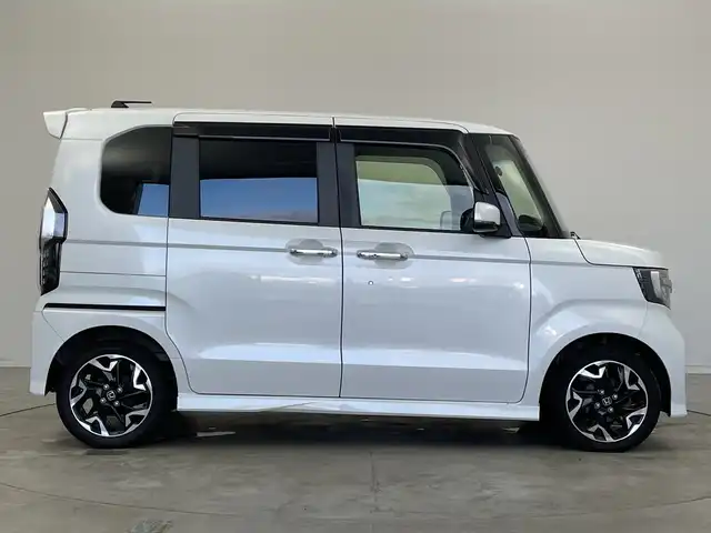 ホンダ Ｎ ＢＯＸ カスタム G L ターボ ホンダセンシング 新潟県 2019(令1)年 5.4万km プラチナホワイトパール ワンオーナー/純正メモリナビ/　フルセグTV/Bluetooth/CD/DVD/USB/衝突被害軽減ブレーキ/レーンキープアシスト/レーダークルーズコントロール/コーナーセンサー/ハーフレザーシート/前席シートヒーター/両側パワースライドドア/バックモニター/ビルトインETC/LEDヘッドライト/アイドリングストップ/横滑り防止装置/オートライト/パドルシフト/ステアリングスイッチ/レザーステアリング/禁煙車