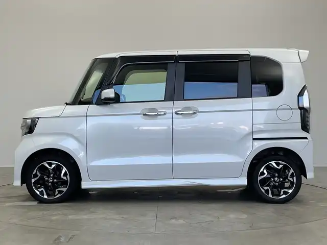 ホンダ Ｎ ＢＯＸ カスタム G L ターボ ホンダセンシング 新潟県 2019(令1)年 5.4万km プラチナホワイトパール ワンオーナー/純正メモリナビ/　フルセグTV/Bluetooth/CD/DVD/USB/衝突被害軽減ブレーキ/レーンキープアシスト/レーダークルーズコントロール/コーナーセンサー/ハーフレザーシート/前席シートヒーター/両側パワースライドドア/バックモニター/ビルトインETC/LEDヘッドライト/アイドリングストップ/横滑り防止装置/オートライト/パドルシフト/ステアリングスイッチ/レザーステアリング/禁煙車