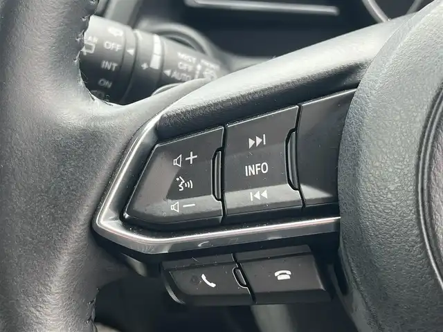 マツダ マツダ２ XD ホワイトコンフォート 秋田県 2020(令2)年 2.4万km ポリメタルグレーM ４WD/ターボ/衝突軽減システム/LEDヘッドライト/純正SDナビ/フルセグ/全方位カメラ（360°ビューモニター）/WORK SCHWERT SW2　17インチアルミ（夏タイヤ装着）/スマートキー/運転席パワーシート/前席シートヒーター/アイドリングストップ/プッシュスタート/コーナーセンサー/レーンキープアシスト/オートマチックハイビーム/クルーズコントロール追従走行有/ブラインドスポットモニター/ステアリングスイッチ/ステアリングヒーター/パドルシフト/ビルトインETC/純正フロアマット/オートライト/オートエアコン/パワーステアリング/パワーウィンドウ/横滑り防止/盗難防止装置/寒冷地仕様/電動格納ウィンカーミラー/キーレスエントリー/保証書/取扱説明書/記録簿/スペアキー1本有