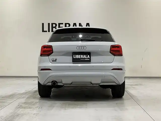 アウディ Ｑ２ 熊本県 2019(令1)年 2.8万km パール アシスタンスパッケージ/・アダプティブクルーズコントロール/・レーンキープアシスト/・アウディサイドアシスト/・アウディブレーキガード/・アウディプレセンスリア/純正メモリナビ/バックカメラ/パーキングアシスト/コーナーセンサー/DVD/Bluetooth/SD/USB/AUX/AppleCarPlay/フルセグTV/パワートランクドア/オートマチックハイビーム/休憩推奨/LEDヘッドライト/前後ドライブレコーダー/ETC2.0