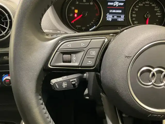 アウディ Ｑ２ 熊本県 2019(令1)年 2.8万km パール アシスタンスパッケージ/・アダプティブクルーズコントロール/・レーンキープアシスト/・アウディサイドアシスト/・アウディブレーキガード/・アウディプレセンスリア/純正メモリナビ/バックカメラ/パーキングアシスト/コーナーセンサー/DVD/Bluetooth/SD/USB/AUX/AppleCarPlay/フルセグTV/パワートランクドア/オートマチックハイビーム/休憩推奨/LEDヘッドライト/前後ドライブレコーダー/ETC2.0