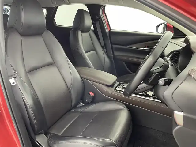 マツダ ＣＸ－３０ XD Lパッケージ 富山県 2020(令2)年 3.6万km ソウルレッドクリスタルM ワンオーナー/純正ナビ（AM/FM/CD/DVD/USB/BT/HDMI）/フルセグTV/BOSEサウンドシステム/アラウンドビューモニター/アクティブドライビングディスプレイ/スマートブレーキサポート/アダプティブクルーズコントロール/レーンキープアシスト/ブラインドスポットモニター/オートマチックハイビーム/LEDヘッドライト/クリアランスソナー/電動リアゲート/レザーシート/前席シートヒーター/ステアリングヒーター/ETC/ドライブレコーダー前後/パドルシフト/スマートキー×２/プッシュスタート/純正18インチAW/純正フロアマット/取扱説明書/保証書