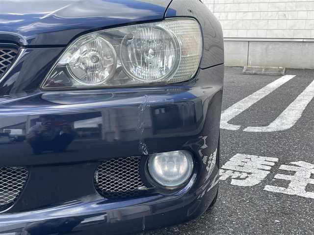 トヨタ アルテッツァ クオリタート 埼玉県 2000(平12)年 3万km ブルーマイカ ワンオーナー/サンルーフ/クオリタート専用エアロ/クオリタート専用17インチアルミホイール/クオリタート専用スポーツマフラー/（FUJITSUBO）/純正フロアマット/ドアバイザー/リモコンキー