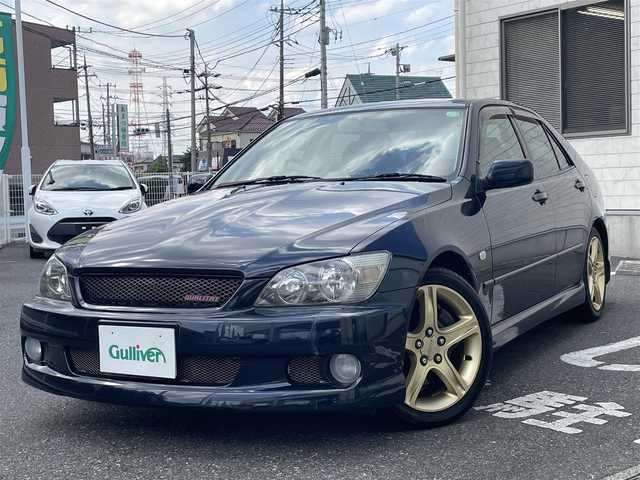 トヨタ アルテッツァ クオリタート 埼玉県 2000(平12)年 3万km ブルーマイカ ワンオーナー/サンルーフ/クオリタート専用エアロ/クオリタート専用17インチアルミホイール/クオリタート専用スポーツマフラー/（FUJITSUBO）/純正フロアマット/ドアバイザー/リモコンキー