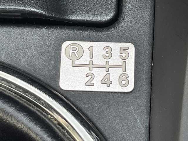 トヨタ アルテッツァ クオリタート 埼玉県 2000(平12)年 3万km ブルーマイカ ワンオーナー/サンルーフ/クオリタート専用エアロ/クオリタート専用17インチアルミホイール/クオリタート専用スポーツマフラー/（FUJITSUBO）/純正フロアマット/ドアバイザー/リモコンキー
