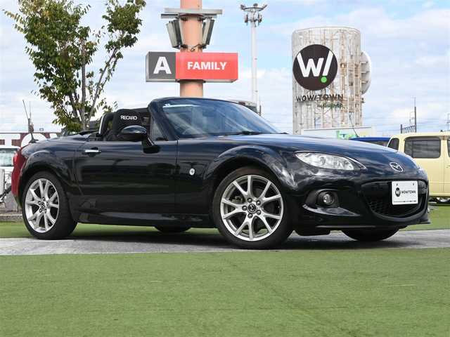 マツダ ロードスター RS RHT 千葉県 2014(平26)年 7.7万km ジェットブラックマイカ RECAROシート/マフラー【マツダスピード】/ハンドル【AUTOEXE】/社外HDDナビ/地デジTV/【DVD/CD再生機能　Bluetooth接続】/バックカメラ/ドライブレコーダー/革巻きステアリング/ETC/HIDヘッドライト/フォグライト/純正17インチアルミホイル/アドバンストキーレスエントリー