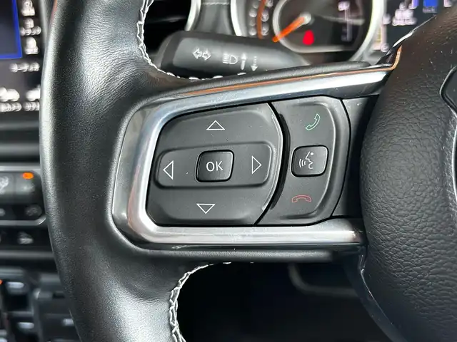 クライスラー・ジープ ジープ ラングラー アンリミテッド サハラ 富山県 2022(令4)年 2.3万km 黒 純正ナビ/Bluetooth接続/USB接続/AM/FMラジオ/フルセグTV/B/Fカメラ/前後ドラレコ/D/N席シートヒーター/ステラリングヒーター/アイドリングストップ/プッシュスタート/パーキングアシスト/ETC2.0 /背面タイヤ/LEDヘッドライト/４WD/横滑り防止/盗難防止装置
