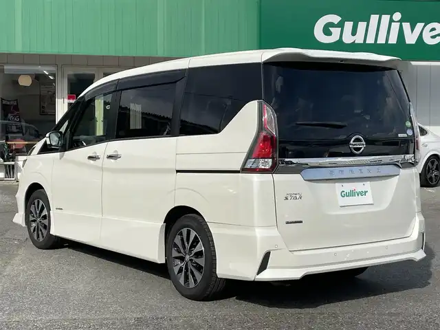 日産 セレナ ハイウェイスターVセレクションⅡ 千葉県 2018(平30)年 6.4万km ブリリアントホワイトパール ワンオーナー/エマージェンシーブレーキ/アラウンドビューモニター/純正9インチSDナビ【MM518D-L】/・CD/DVD/Blu-ray/MSV/Bluetooth/フルセグ/純正フリップダウンモニター/両後ハンズフリーオートスライドドア/インテリジェントルームミラー/パーキングアシスト/プロパイロット/インテリジェントキー/撥水シート/前後コーナーセンサー/純正ドライブレコーダー【DJ4-D】/ETC/純正16インチアルミホイール/純正LEDヘッドライト/フォグランプ/アイドリングストップ/本革巻きステアリング/ドアバイザー/サイド＆カーテンエアバッグ/新車時保証書＆取扱説明書