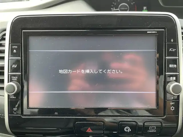 日産 セレナ ハイウェイスターVセレクションⅡ 千葉県 2018(平30)年 6.4万km ブリリアントホワイトパール ワンオーナー/エマージェンシーブレーキ/アラウンドビューモニター/純正9インチSDナビ【MM518D-L】/・CD/DVD/Blu-ray/MSV/Bluetooth/フルセグ/純正フリップダウンモニター/両後ハンズフリーオートスライドドア/インテリジェントルームミラー/パーキングアシスト/プロパイロット/インテリジェントキー/撥水シート/前後コーナーセンサー/純正ドライブレコーダー【DJ4-D】/ETC/純正16インチアルミホイール/純正LEDヘッドライト/フォグランプ/アイドリングストップ/本革巻きステアリング/ドアバイザー/サイド＆カーテンエアバッグ/新車時保証書＆取扱説明書