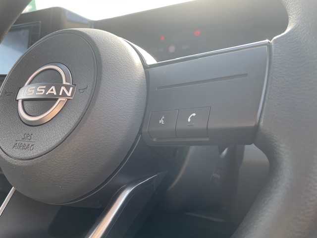 日産 ノート X 静岡県 2024(令6)年 0.8万km ダークメタルグレー ●純正ディスプレイオーディオ/●全方位カメラ/●エマージェンシーブレーキ/●車線逸脱防止支援/●前後コーナーセンサー/●ブラインドスポットモニター/●電動パーキングブレーキ/●LEDヘッドライト/●オートライト/●オートマチックハイビーム/●ステアリングスイッチ/●電動格納ウインカーミラー/●ETC/●純正フロアマット/●前方ドライブレコーダー/●レベライザー/●プッシュスタート/●スマートキー/●スペアキー1本/●W+サイド＋ニーSRS+ABS/●保証書/●取扱説明書