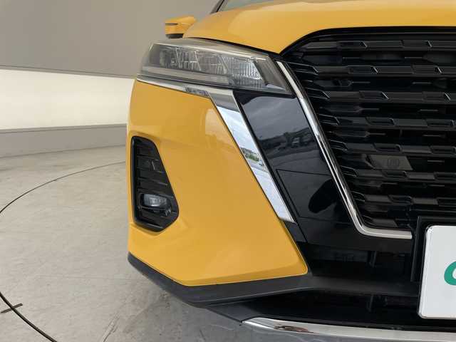 日産 キックス X 愛知県 2021(令3)年 3.3万km サンライトイエロー ・純正SDナビ /＜フルセグ/BT/CD/DVD＞/・全方位カメラ/・クルーズコントロール/・ドライブレコーダー/・ETC/・シートヒーター /・コーナーセンサー/・衝突被害軽減システム/・盗難防止装置/・ABS/・SRSエアバッグ（運転席/助手席/サイド/カーテン）/・オートライト/・純正１７インチアルミホイール/・ルーフレール/・LEDヘッドライト