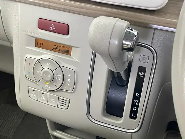 スズキ ラパン X 埼玉県 2015(平27)年 2.4万km フレンチミントパールメタリック 社外ナビ　ＥＴＣ　シートヒーター　オートライト　レーダーブレーキサポート　ＤＣ再生　純正アルミホイール　純正フロアマット　オートエアコン　電動格納ミラー　スマートキー　プッシュスタート　ＬＥＤライト