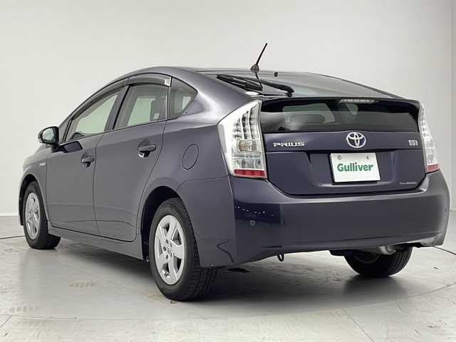トヨタ プリウス S　LEDエディション 茨城県 2011(平23)年 12.2万km ダークバイオレットマイカメタリック 純正ナビ［NSZT-W61G］　フルセグ再生可　Bluetooth/CD/DVD　純正フロアマット　純正ETC　コーナーセンサー　ドアバイザー　