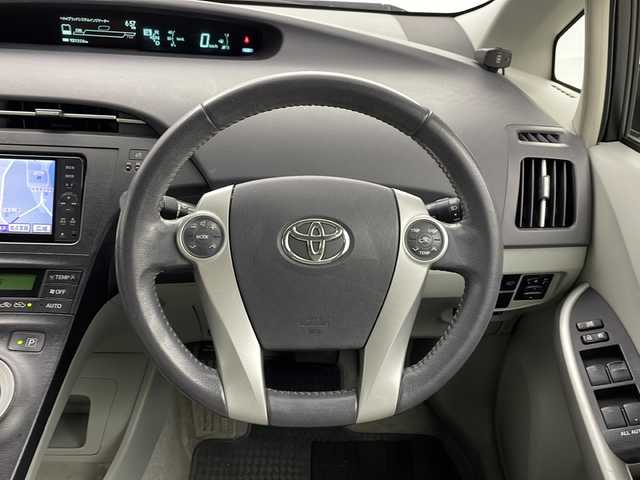 トヨタ プリウス S　LEDエディション 茨城県 2011(平23)年 12.2万km ダークバイオレットマイカメタリック 純正ナビ［NSZT-W61G］　フルセグ再生可　Bluetooth/CD/DVD　純正フロアマット　純正ETC　コーナーセンサー　ドアバイザー　