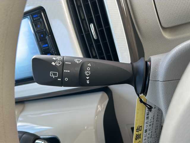 ダイハツ ムーヴ キャンバス G メイクアップ リミテッド　SAⅢ 広島県 2022(令4)年 4.6万km パールホワイトⅢ/ナチュラルベージュマイカメタリック 2トーン 禁煙車/レンタアップ/スマートアシストIII/・衝突軽減/・車線逸脱警報/・オートハイビーム/社外ナビ（MDV-D308BTW）/・Bluetooth/CD/DVD/SD/パノラマモニター/シートヒーター/LEDヘッドライト/フォグランプ/オートライト/ETC