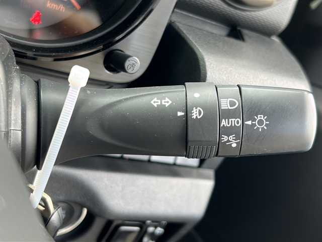 スズキ ジムニー XC 福島県 2023(令5)年 1.5万km シフォンアイボリーM 4WD セーフティーサポート 衝突軽減ブレーキ クルーズコントロール シートヒーター レーンキープ LEDヘッドライト フォグランプ オートライト ヘッドライトウオッシャー 純正アルミ スマートキー