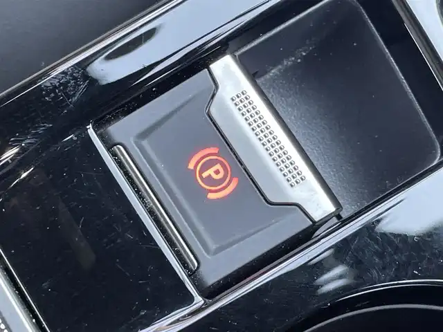 プジョー ２０８ GT ライン 静岡県 2020(令2)年 1.4万km 白 ワンオーナー/ハーフレザーシート/BSM/純正ディスプレイオーディオ/(BT/CarPlay)/衝突被害軽減システム/バックカメラ/ACC/LKA/パーキングアシスト/スマートキー/ETC/ドライブレコーダー/フロアマット/純正17インチアルミホイール/保証書/取説/スペアキー