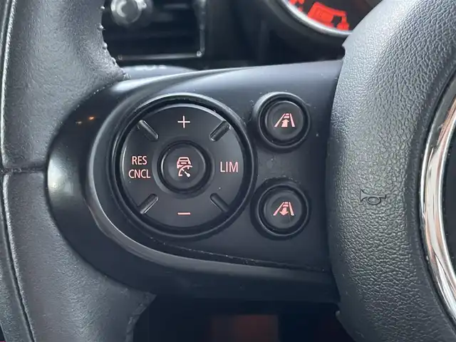 ＭＩＮＩ ＢＭＷ ミニ クラブマン クーパーD 埼玉県 2020(令2)年 3.9万km ペッパー・ホワイト ペッパーパッケージ /ACC /純正ナビ /バックカメラ /コンフォートアクセス /OP純正17インチアルミホイール /PDC /アンビエントライト /インテリジェントセーフティ /パークアシスト /LEDヘッドライト /ミラーETC /フォグランプ