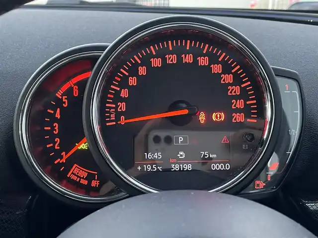 ＭＩＮＩ ＢＭＷ ミニ クラブマン クーパーD 埼玉県 2020(令2)年 3.9万km ペッパー・ホワイト ペッパーパッケージ /ACC /純正ナビ /バックカメラ /コンフォートアクセス /OP純正17インチアルミホイール /PDC /アンビエントライト /インテリジェントセーフティ /パークアシスト /LEDヘッドライト /ミラーETC /フォグランプ