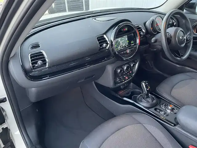 ＭＩＮＩ ＢＭＷ ミニ クラブマン クーパーD 埼玉県 2020(令2)年 3.9万km ペッパー・ホワイト ペッパーパッケージ /ACC /純正ナビ /バックカメラ /コンフォートアクセス /OP純正17インチアルミホイール /PDC /アンビエントライト /インテリジェントセーフティ /パークアシスト /LEDヘッドライト /ミラーETC /フォグランプ