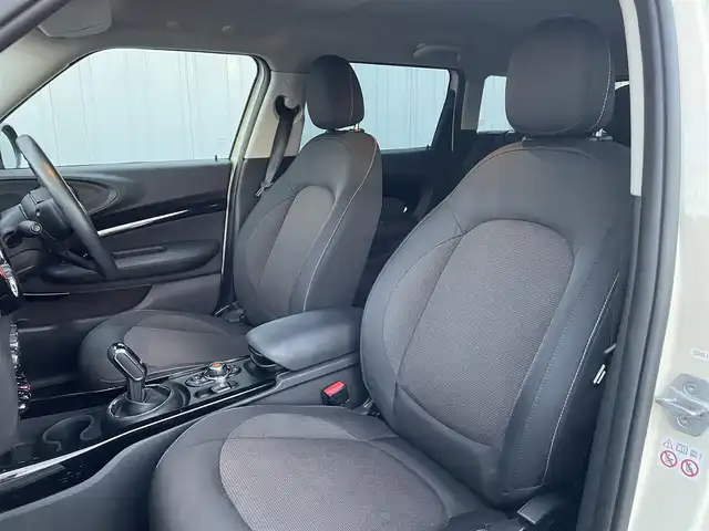 ＭＩＮＩ ＢＭＷ ミニ クラブマン クーパーD 埼玉県 2020(令2)年 3.9万km ペッパー・ホワイト ペッパーパッケージ /ACC /純正ナビ /バックカメラ /コンフォートアクセス /OP純正17インチアルミホイール /PDC /アンビエントライト /インテリジェントセーフティ /パークアシスト /LEDヘッドライト /ミラーETC /フォグランプ