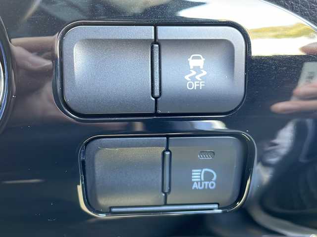 トヨタ プリウス SセーフティプラスⅡ 岩手県 2021(令3)年 5.2万km プラチナホワイトパールマイカ プリクラッシュセーフティ/純正ナビ/Bluetooth/パノラミックビューモニター/レーダークルーズコントロール/ETC/LEDヘッドライト/LEDフォグ/オートライト/クリアランスソナー/ドライブレコーダー/BSM/革巻きステアリング/ステアリングスイッチ/スマートキー/取扱説明書/保証書