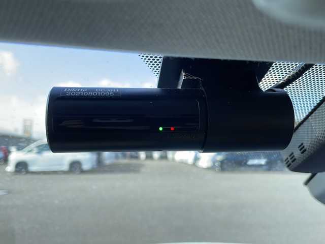 トヨタ プリウス SセーフティプラスⅡ 岩手県 2021(令3)年 5.2万km プラチナホワイトパールマイカ プリクラッシュセーフティ/純正ナビ/Bluetooth/パノラミックビューモニター/レーダークルーズコントロール/ETC/LEDヘッドライト/LEDフォグ/オートライト/クリアランスソナー/ドライブレコーダー/BSM/革巻きステアリング/ステアリングスイッチ/スマートキー/取扱説明書/保証書