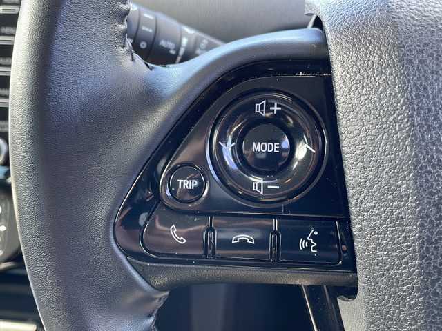 トヨタ プリウス SセーフティプラスⅡ 岩手県 2021(令3)年 5.2万km プラチナホワイトパールマイカ プリクラッシュセーフティ/純正ナビ/Bluetooth/パノラミックビューモニター/レーダークルーズコントロール/ETC/LEDヘッドライト/LEDフォグ/オートライト/クリアランスソナー/ドライブレコーダー/BSM/革巻きステアリング/ステアリングスイッチ/スマートキー/取扱説明書/保証書