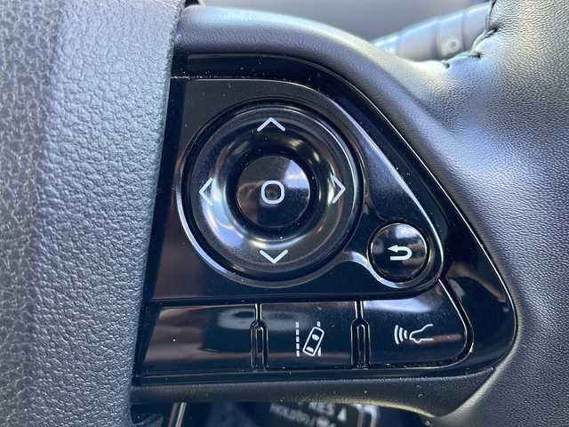 トヨタ プリウス SセーフティプラスⅡ 岩手県 2021(令3)年 5.2万km プラチナホワイトパールマイカ プリクラッシュセーフティ/純正ナビ/Bluetooth/パノラミックビューモニター/レーダークルーズコントロール/ETC/LEDヘッドライト/LEDフォグ/オートライト/クリアランスソナー/ドライブレコーダー/BSM/革巻きステアリング/ステアリングスイッチ/スマートキー/取扱説明書/保証書